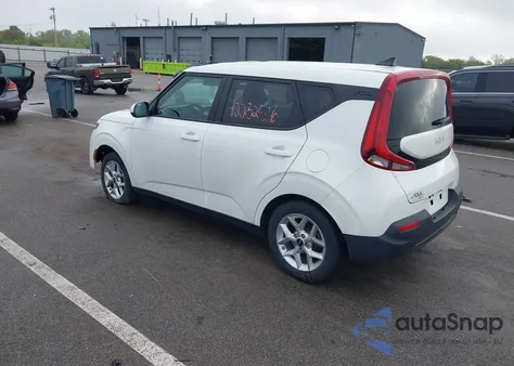 2022 Kia Soul Lx z USA, uszkodzony, nr VIN KNDJ23AU1N7158847